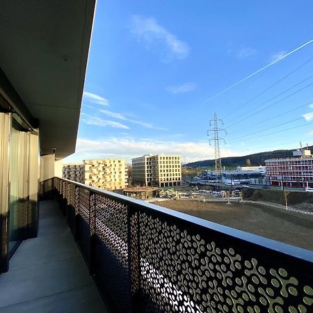 Glad Spot: Zurich - Central - Design - Netflix ภายนอก รูปภาพ